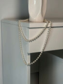 Collar de perlas blanco